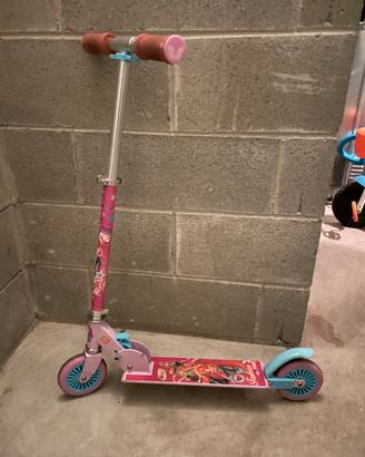Monopattino delle Winx Bambina