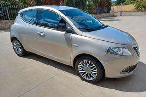 Lancia Ypsilon 1.2 69 CV 44000 KM !!!