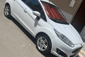 Ford fiesta 2015 titanium 1.4 con 95 cv gpl