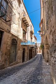 Palazzetto petralia soprana della chiesa madre