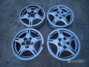 Cerchi In Lega Da 15" Per Hyundai Trajet