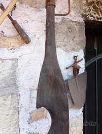 Bigol in legno da collezione con catenelle.