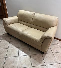 Divano pelle due posti