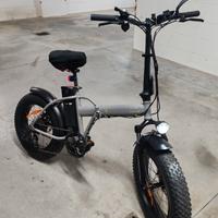BICI ELETTRICA M1 COME NUOVA 