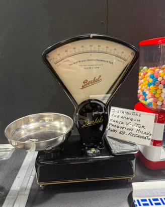 Bilance Berkel e oggetti vintage leggere descr…