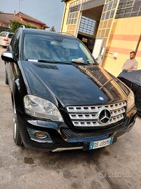 Mercedes 320 3.0
