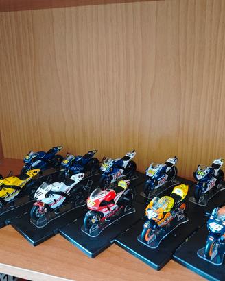 Collezione di 12 modellini moto di
Valentino Rossi