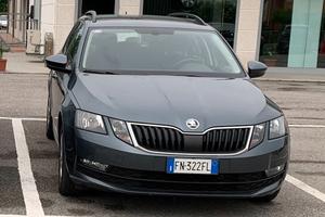 Skoda Octavia 1.4 G-Tec  DSG- Turbo metano/