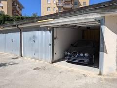 Colleferro viale America box e 4 posti auto