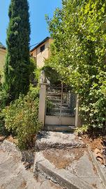 Villino comple. ristrutturato a norcia (pg)