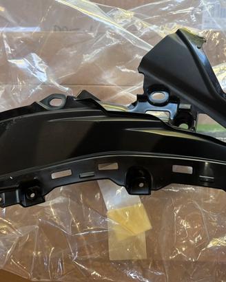 Carena centrale destra Kawasaki Versys my25