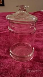 vaso in vetro con coperchio