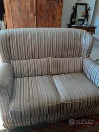 2 divani (DIVANI & DIVANI)