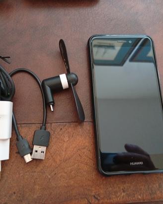 cellulare Huawei p8lite + caricatore