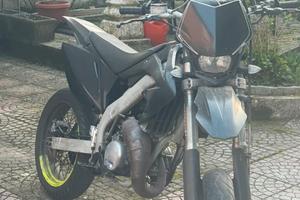 HM 80