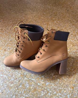 Timberland Allington 6in stringati con tacco