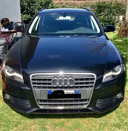 AUDI A4 4ª serie - 2011