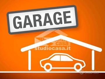 PARALLELA CORSO ROSMINI: COMODO GARAGE SINGOLO DOT