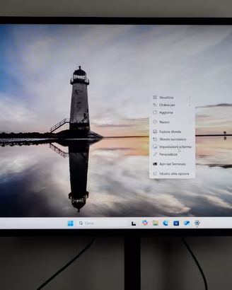 MONITOR NEC 46 POLLICI CON PIEDISTALLO