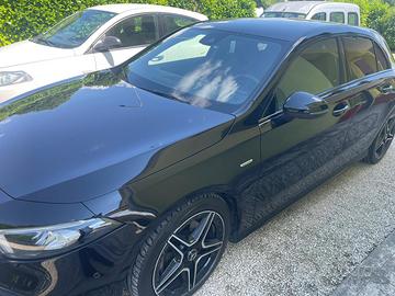MERCEDES CLASSE A 180 PREMIUM