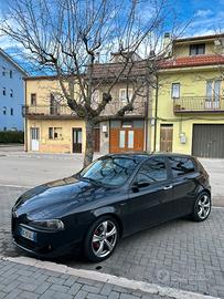 Alfa romeo 147