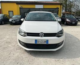 Volkswagen polo 1.2 70cv NEOPATENTATI CATENA NUOVA