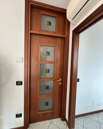 Porte interne in legno di falegnameria