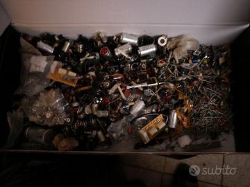 componenti elettronici condensatore diodo trimmer