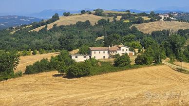Casale a Gualdo Tadino