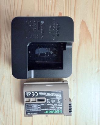 Caricabatterie Nikon MH-34 e batteria Neewer 2400