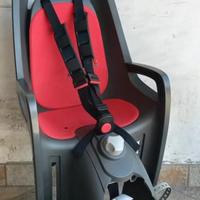 Seggiolino per bicicletta reclinabile