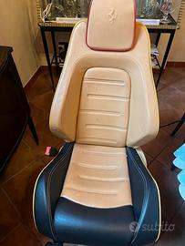 sedile Ferrari in pelle bicolore originale