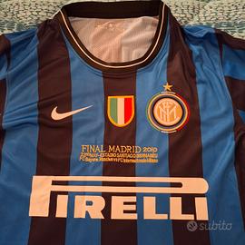 Maglia Inter Champions Milito autografata con foto