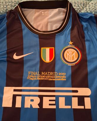 Maglia Inter Champions Milito autografata con foto