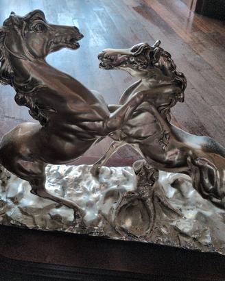 scultura cavalli
