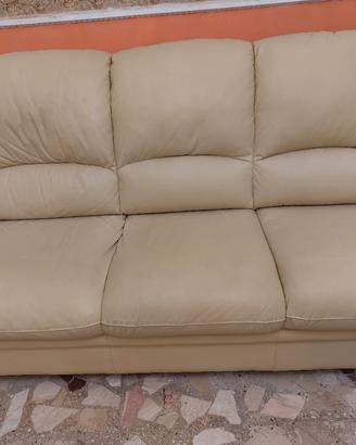 divano in pelle  