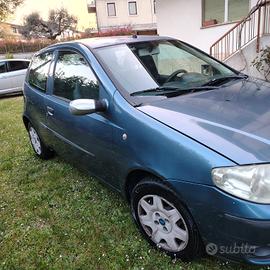 Fiat Punto serie 3 a metano