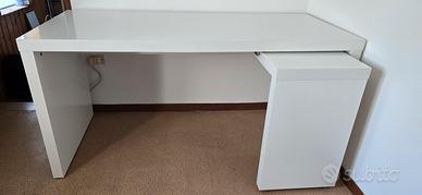 SCRIVANIA IKEA