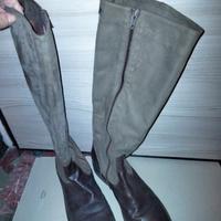 Stivali da donna in pelle marrone