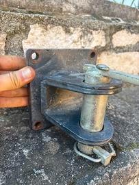 Supporto perno anteriore per trattori carraro