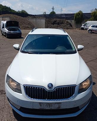 Skoda Octavia (5E) Anno 2016 | SOLO PER RICAMBI