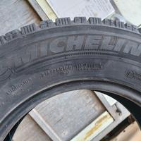 04 Gomme  215/75/R16 