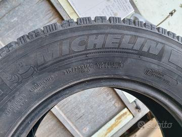 04 Gomme  215/75/R16 