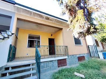 Villa di 146 m² con 3 locali e box auto doppio a R