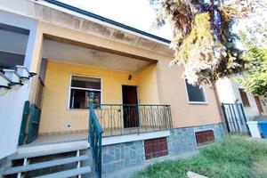 Villa di 146 m² con 3 locali e box auto doppio a R