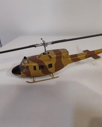 Piazzai Models Agusta Bell 212 in metallo