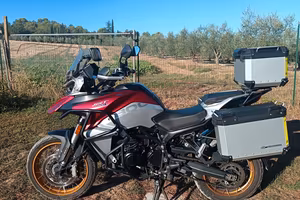  QJ MOTOR 800 SRT X