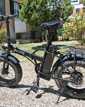 Revoe Dirt VTC – Fat Bike Elettrica Pieghevole 20"