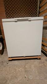 congelatore a pozzetto 