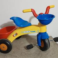 triciclo con cestino